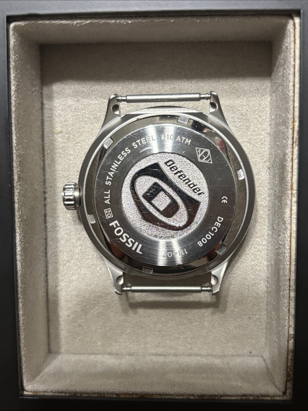 Fossil Defender Red Dial Chronograph with Black Bezel - Picture 2 of 2
